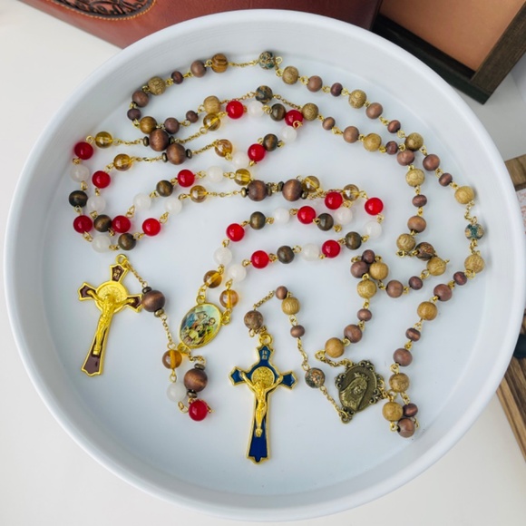 Jesus, Mary, and Joseph! Hand Made Rosaries - Picture 2 of 10